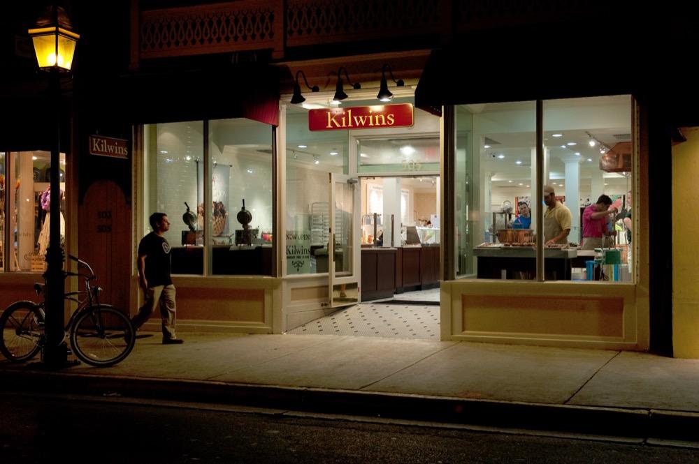 o9utside view of store at night